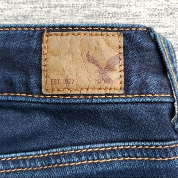 American Eagle  Outfitters Skinny Blue Jeans Medium Wash Size 6 Regular - Picture 4 of 12
